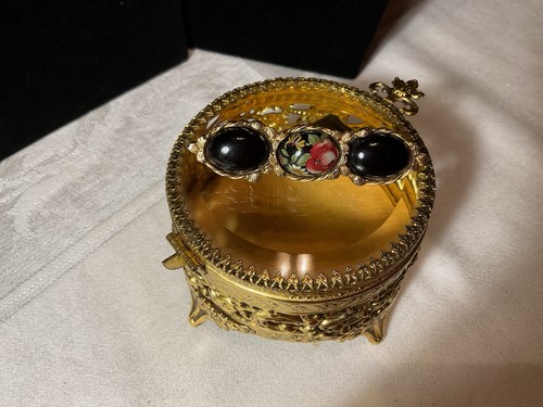 Vintage gold tone brooch - vintage, gold-tone