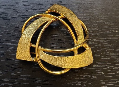 Vintage gold tone textured - tone,